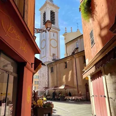 Апартаменты In Old Town - 2min Beach, Restaurant & Bars *