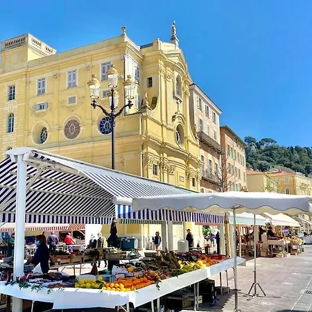 In Old Town - 2min Beach, Restaurant & Bars Апартаменты