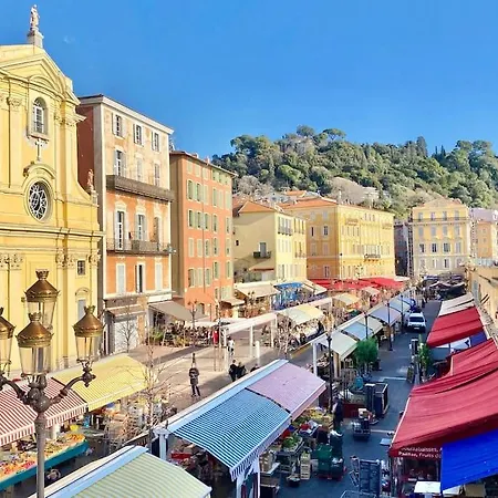 Апартаменты In Old Town - 2min Beach, Restaurant & Bars
